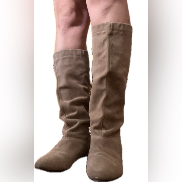 Vintage slouchy suede boots - Picture 1 of 10
